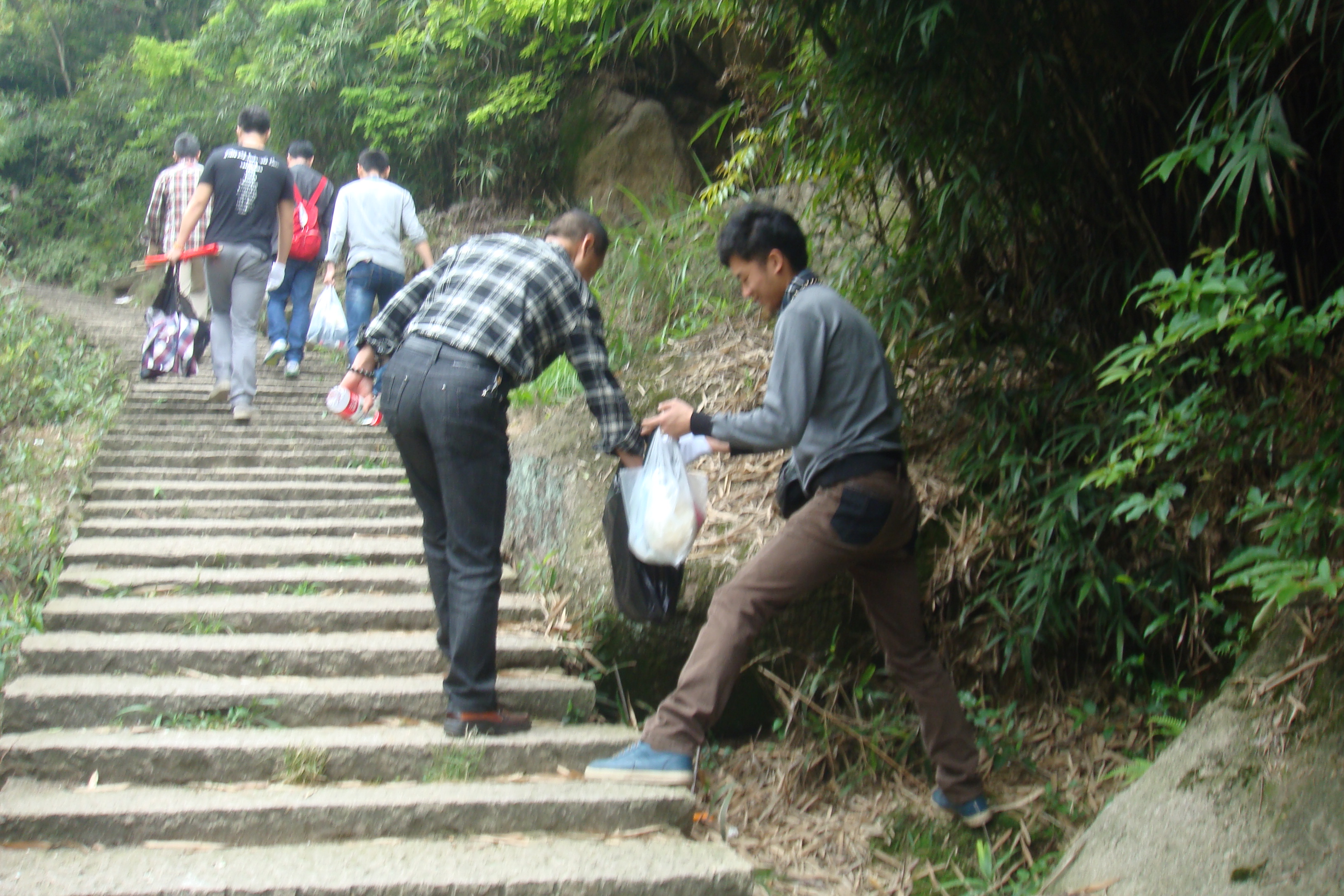 美化大羅山
